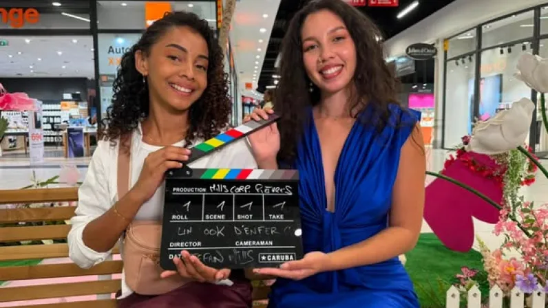 🛍️ UN LOOK D'ENFER (Saison 18) Votre rendez-vous mode préféré revient pour cette rentrée sur Réunion La 1ère avec de gros changements ! ⚡ ✨ « Votre rendez-vous mode préféré revient pour cette rentrée sur Réunion La 1ère avec une métamorphose éclatante ! ⚡ » ✨ Le grand show relooking 100% péi fait sa métamorphose ! •	Présentation : Coralie