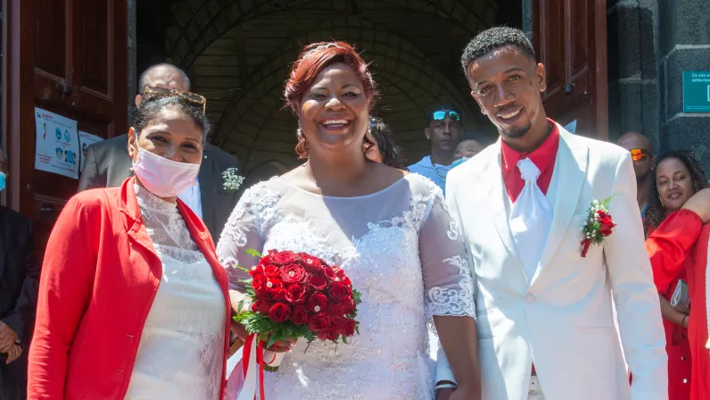 6 mariages et un témoin privilégié, Rocaya ! Le plus beau jour de leur vie en compétition sur Réunion la 1ère ! Épisode 2 : cette semaine, Rocaya nous convie aux noces de Béatrice et de Josué