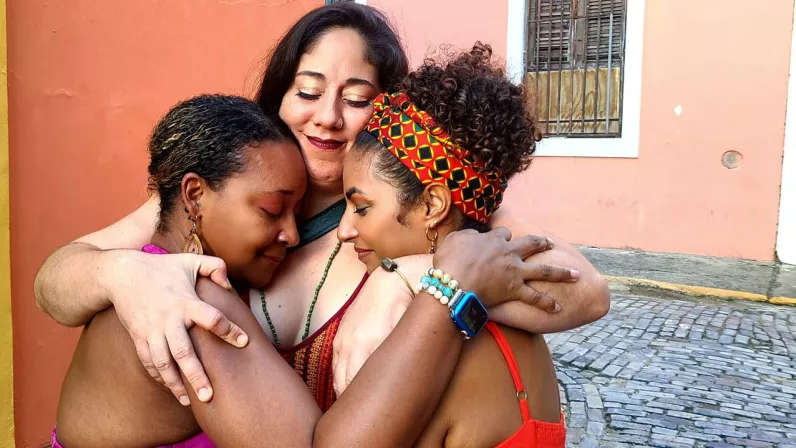 Caraïbes, le mensuel : Les féminicides à Porto Rico