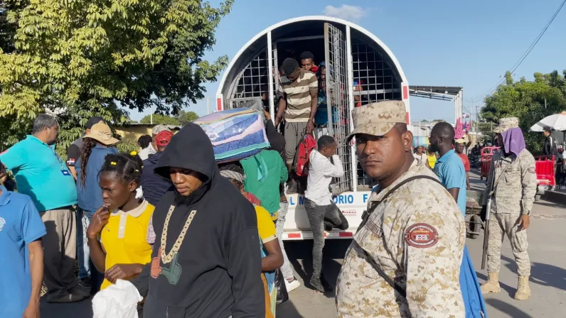 Caraïbes, le mensuel : Migrants haïtiens en République Dominicaine