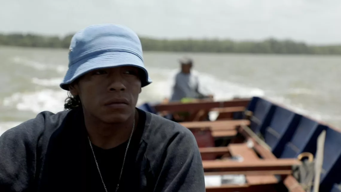 TROIS NUANCES DE BLEU : GUYANE, l' AVENTURE OCEANE