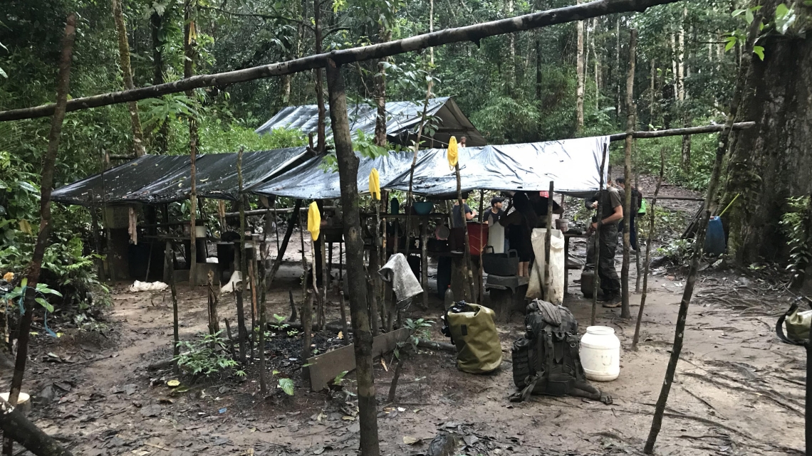 Guyane, sur la piste des orpailleurs clandestins