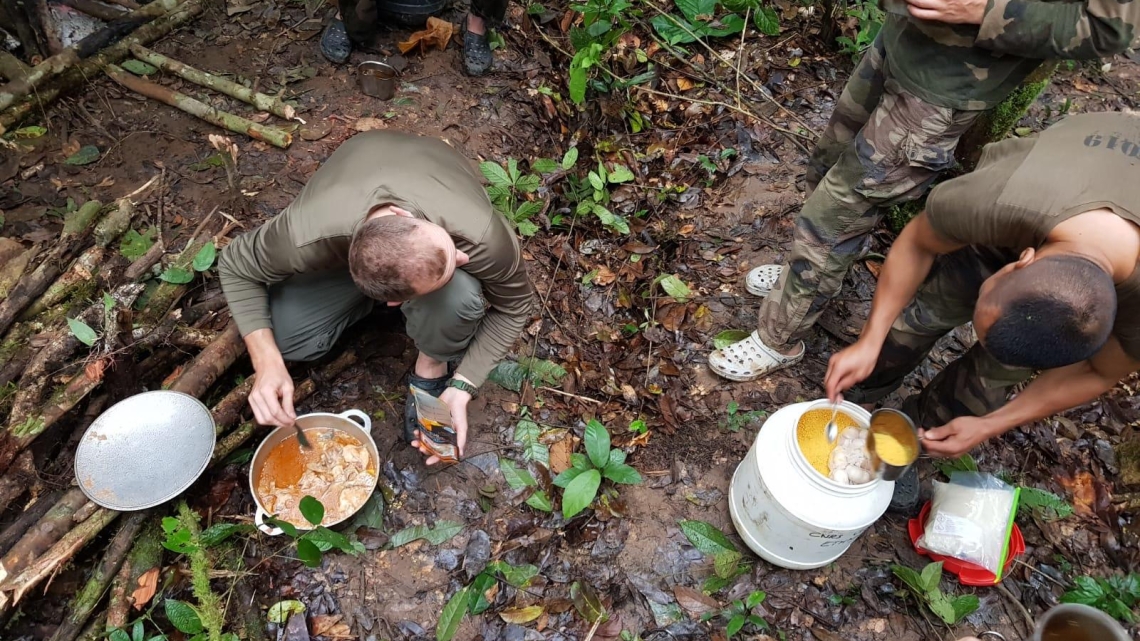 Guyane, sur la piste des orpailleurs clandestins