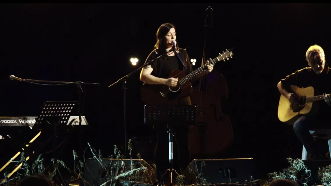 Alexandra Hernandez, l’archipel et l’océan