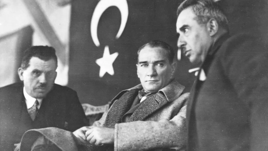 Atatürk : père de la Turquie moderne
