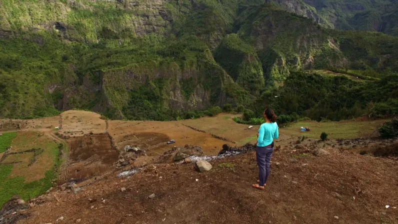 LES VALLÉES DES MARRONS DE LA REUNION A LA GUYANE