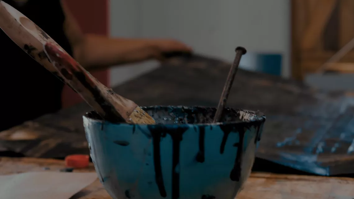 Valérie John, la femme indigo