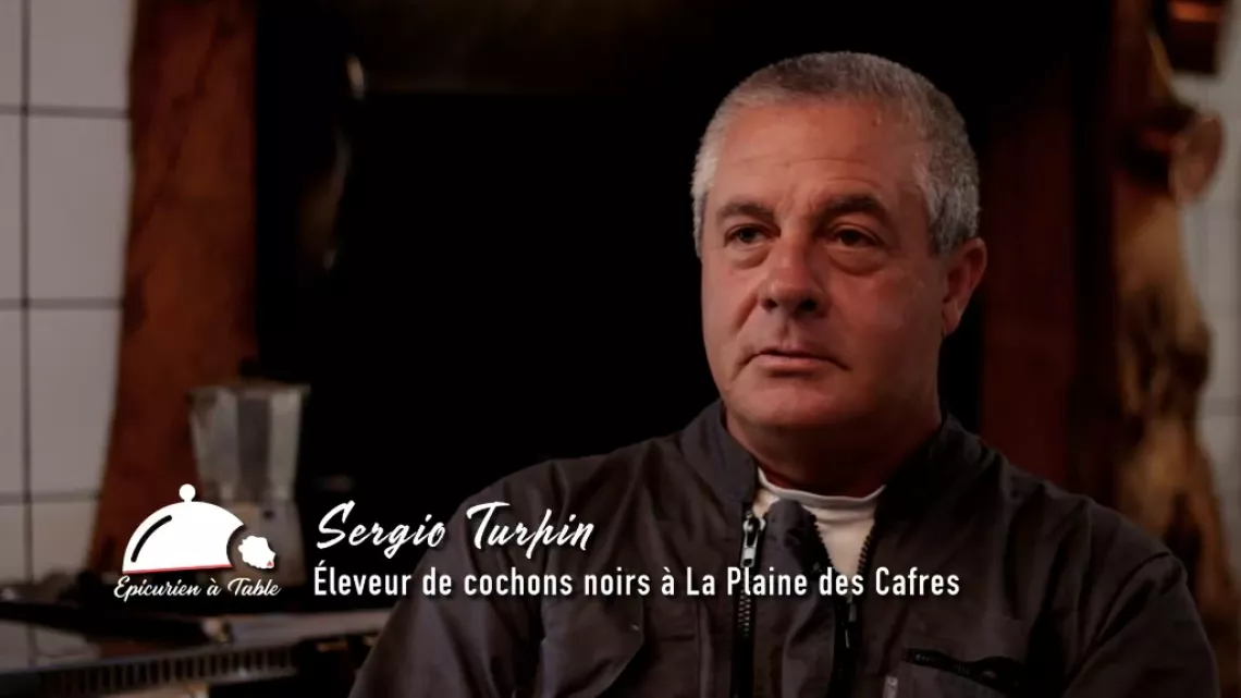 Serge Turpin éleveur de cochons noirs 5*à Bois court Plaine des Cafres à 1400 m d’altitude,
