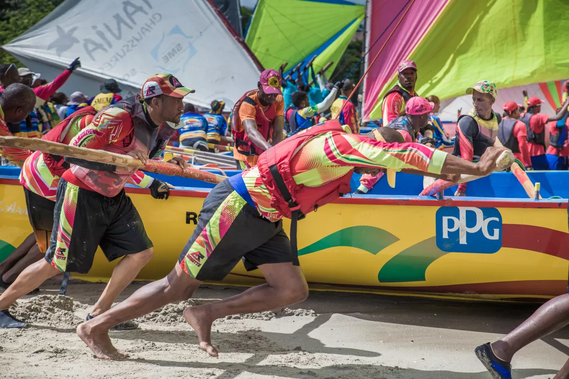 ©Raphaël Bastide/Martinique 1ère Tour de la Martinique des Yoles Rondes : du 31 Juillet au 7 Août 2016