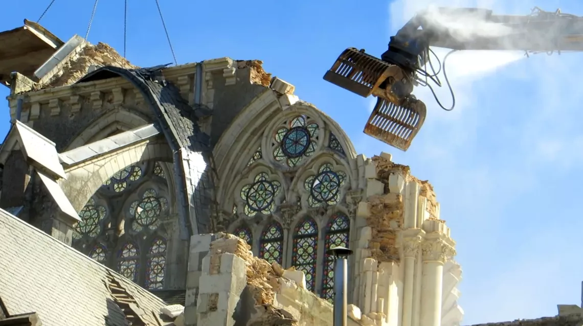Destruction de l’église de Gesté (Maine et Loire) Destruction de l’église de Gesté (Maine et Loire)