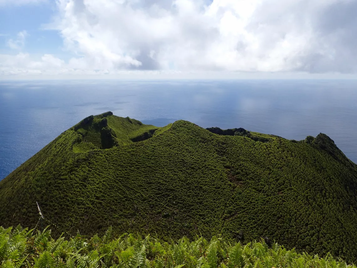©Grand Angle/ ecrans du monde POLYNESIE, DU VOLCAN A L'ATOLL