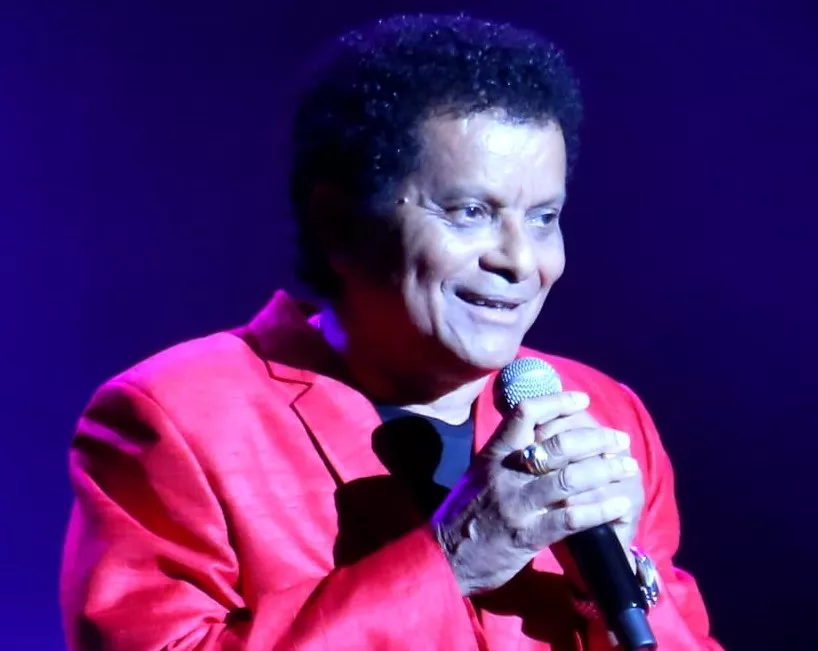 CONCERT ÉVÉNEMENT Jean-Pierre Boyer 40 ans de carrière Jean- Pierre Boyer en bref
