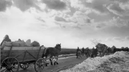 © Kuiv Productions LES DERACINES, L'EUROPE EN 45