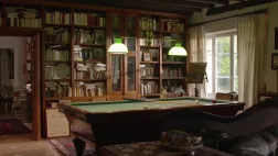 © A Prime Group UNE MAISON, UN ARTISTE