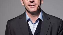 B B