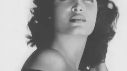 Dalida la femem qui rêvait d'une autre scène Portrait Dalida