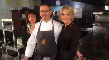 Odile Mattéi et Christelle et Rodolphe et Christelle Regnaud de l'Auberge du Pont.