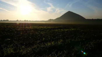 TERRILS, du noir au vert