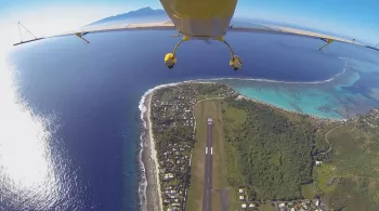 DANS LE CIEL DE POLYNESIE
