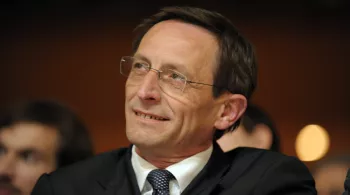 Dimanche en politique - Robert Herrmann, invité