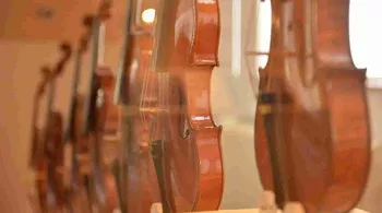 Les luthiers de Mirecourt 