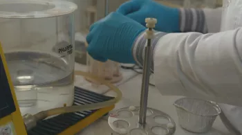 TRAFIQUANTS: MEDICAMENTS DE CONTREFACON