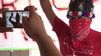 LES CAPITAINES ET LA MONTAGNE D'OR