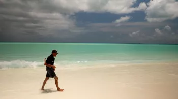 LES ILES EPARSES AVEC SYLVAIN TESSON