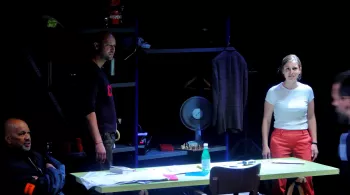 LE CORPS EN OBSTACLE