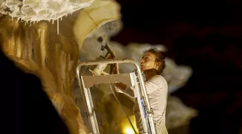 Construction de la réplique - Grotte Cosquer, de l'ombre à la lumière