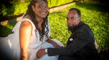 6 mariages et un témoin privilégié, Rocaya ! Le plus beau jour de leur vie en compétition sur Réunion la 1ère ! Épisode 2 : cette semaine, Rocaya nous convie aux noces de Flavina et de Dimitri