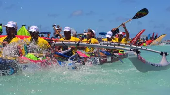 HAWAIKI NUI VAA/POLYNESIELA1ere ©FTV