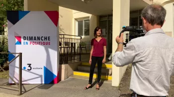 Dimanche en politique présenté par Anne-Sophie Mandrou