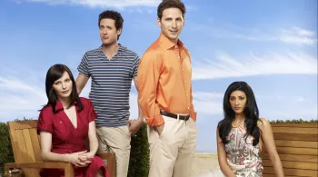 De nouvelles menaces planent sur le business médical des frères Lawson dans les Hamptons… Vous l’avez compris, "Royal Pains" reprend du service sur Réunion la 1ère  tous les samedis à partir du 15 janvier à 17.00 !