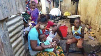 Un mois et huit jours, c’est le délai imparti aux familles, à compter de la publication de l’arrêté préfectoral, pour évacuer le bidonville dans lequel elles habitent avant sa destruction par les autorités. 