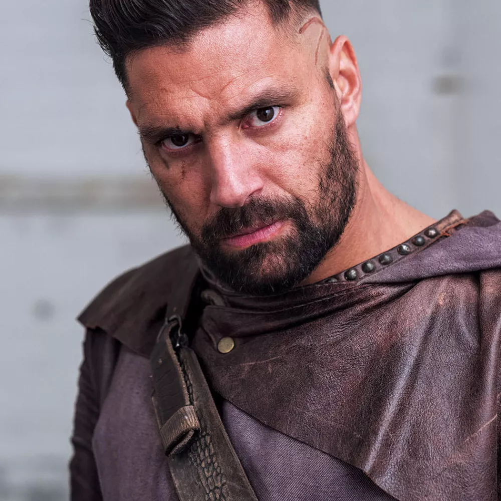 © 2015 Viacom International Inc. and Sonar Entertainment Distribution, LLC, All Rights Reserved LES CHRONIQUES DE SHANNARA