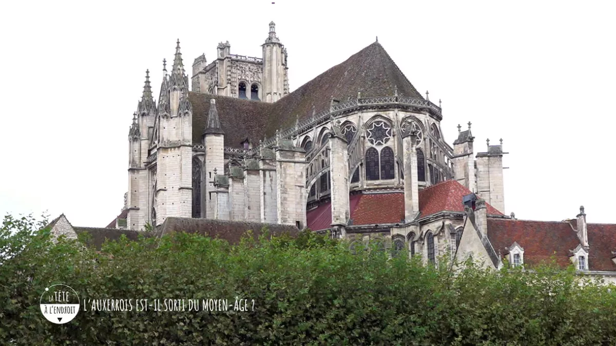 La Tête à l'Endroit dans l'Auxerrois