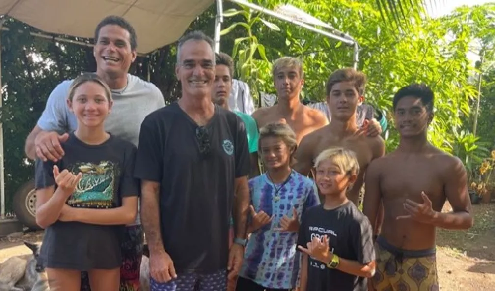 Atout surf EP2 Tereva David © Mérapi Productions/Bleu Lagon Productions 