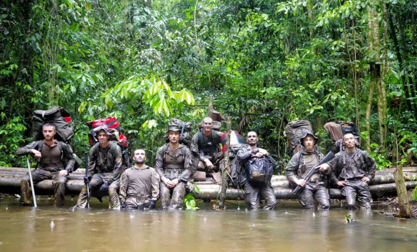 SUR LA PISTE DES ORPAILLEURS CLANDESTINS
