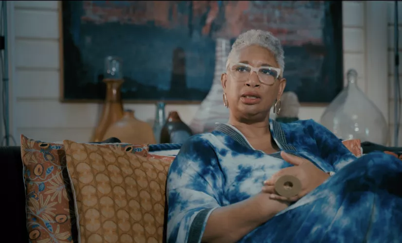 Valérie John, la femme indigo ©BÉRÉNICE MÉDIAS CORP. 