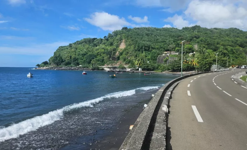 Vue sur la commune du Prêcheur 
