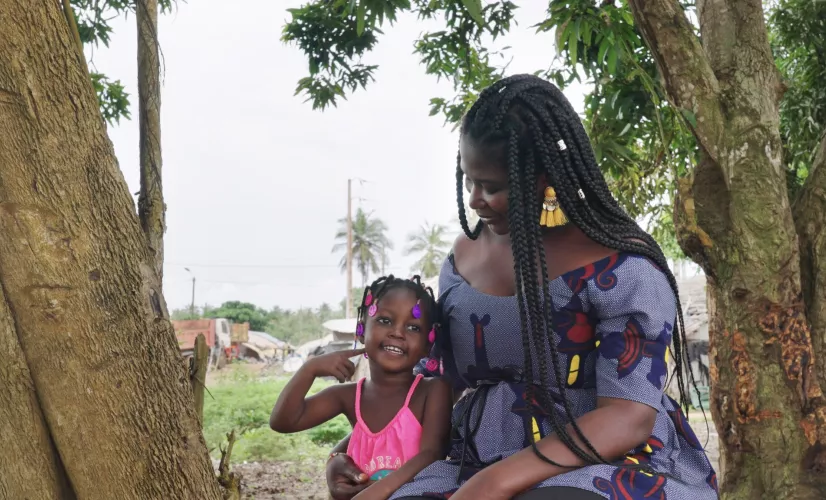 Documentaire : Koromousso - Grande soeur Documentaire : Koromousso - Grande soeur
