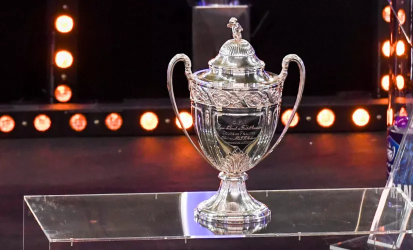Coupe de France : les 32es de finale de la Coupe de France en direct du Stade Municipal de Moirans Football : le Saint-Denis FC affrontera le Jura Sud en 32es de finale  de la Coupe de France