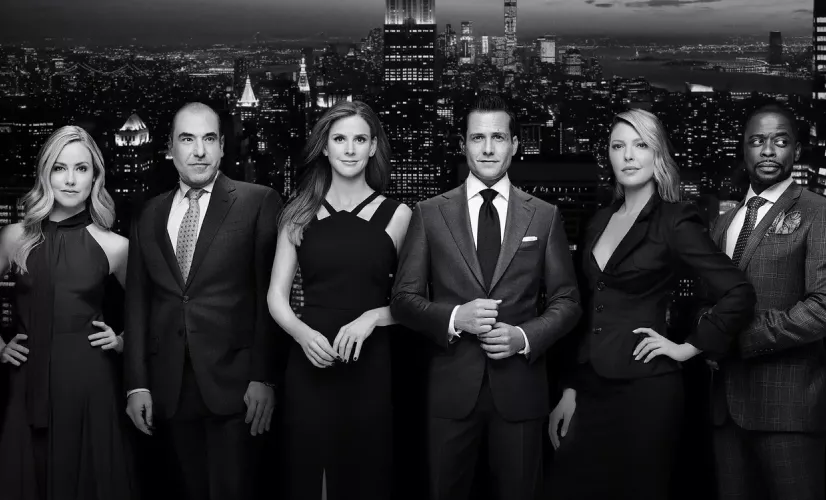 Suits, avocats sur mesure SAISON 4 Suits, avocats sur mesure  SAISON 4  sur Réunion la 1ère : Au début de la saison 4, Mike ne travaille plus pour Pearson Specter, un changement considérable pour les intrigues et les relations entre les personnages. Alors Mike a-t-il eu raison de quitter son travail d’avocat ?