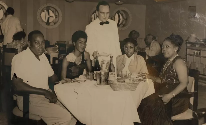 VIEUX CRÉOLES À PARIS